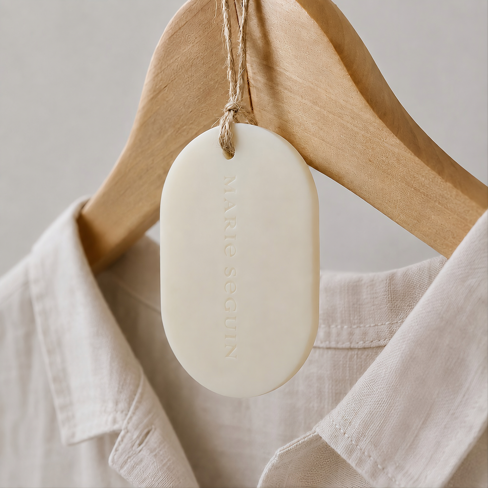 Suspension parfumée pour placard